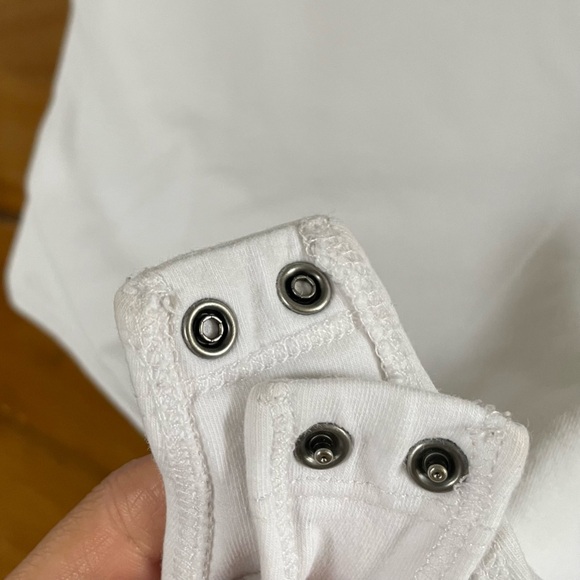 *SOLD* Abercrombie and Fitch Bodysuit Small - Picture 3 of 6